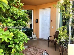 9172 Collins Ave 13, Surfside, Florida 33154, 2 Bedrooms Bedrooms, ,2 BathroomsBathrooms,Residentiallease,For Rent,9172 Collins Ave 13,A11191454