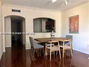 9172 Collins Ave 13, Surfside, Florida 33154, 2 Bedrooms Bedrooms, ,2 BathroomsBathrooms,Residentiallease,For Rent,9172 Collins Ave 13,A11191454