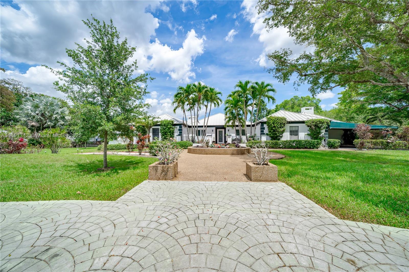 11155 SW 40th St, Davie, Florida 33328, 5 Bedrooms Bedrooms, ,3 BathroomsBathrooms,Residential,For Sale,11155 SW 40th St,A11191713