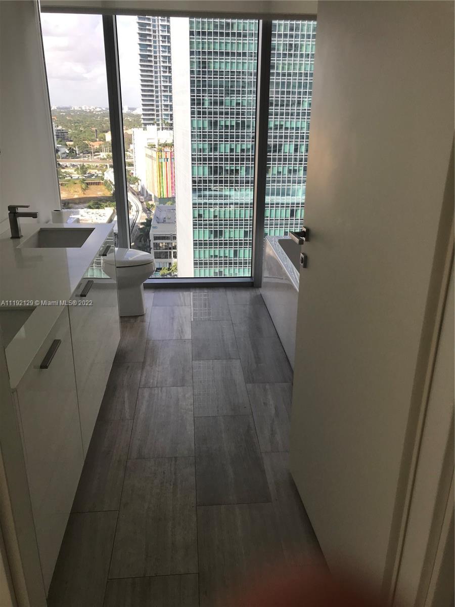1300 Brickell Bay Dr 2102, Miami, Florida 33131, 2 Bedrooms Bedrooms, ,2 BathroomsBathrooms,Residentiallease,For Rent,1300 Brickell Bay Dr 2102,A11192129