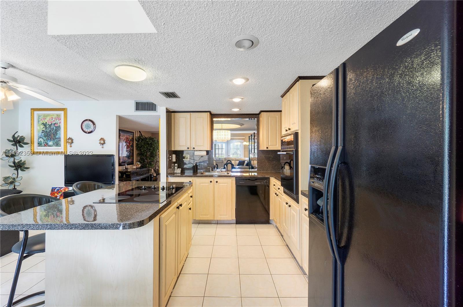 814 NE 27th Ave, Hallandale Beach, Florida 33009, 2 Bedrooms Bedrooms, ,2 BathroomsBathrooms,Residential,For Sale,814 NE 27th Ave,A11192359