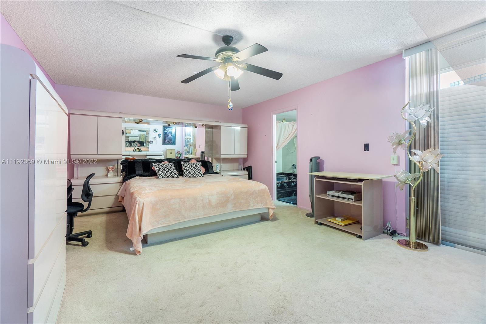 814 NE 27th Ave, Hallandale Beach, Florida 33009, 2 Bedrooms Bedrooms, ,2 BathroomsBathrooms,Residential,For Sale,814 NE 27th Ave,A11192359