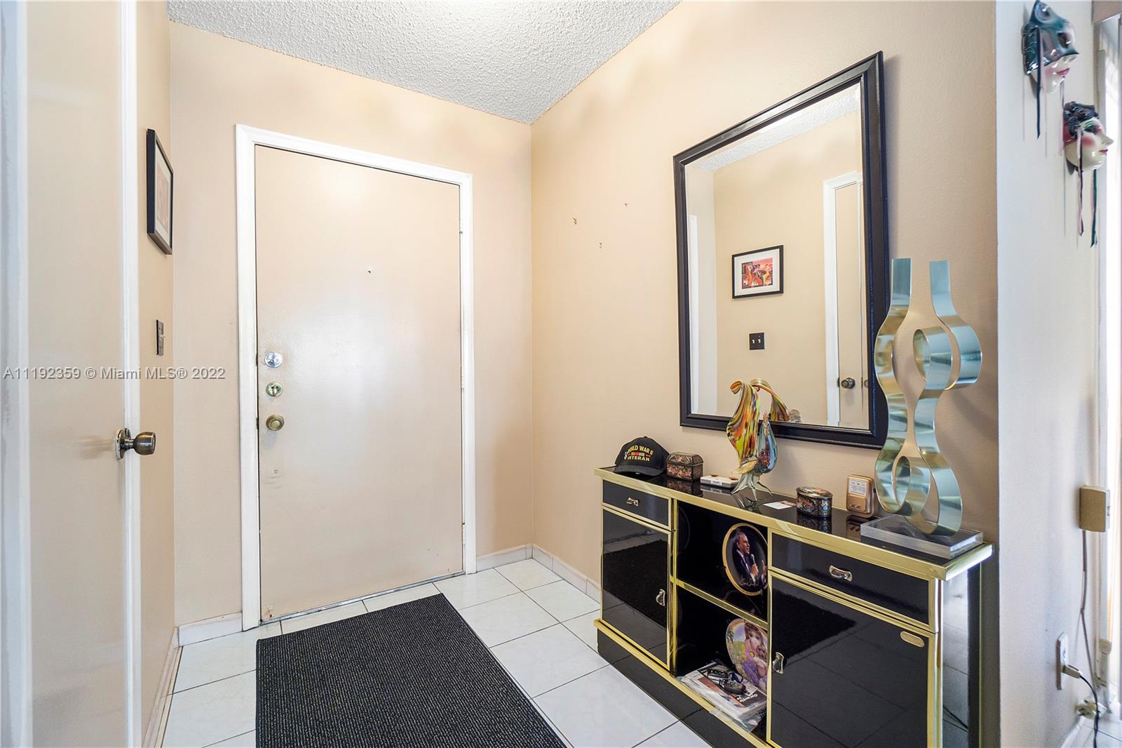 814 NE 27th Ave, Hallandale Beach, Florida 33009, 2 Bedrooms Bedrooms, ,2 BathroomsBathrooms,Residential,For Sale,814 NE 27th Ave,A11192359