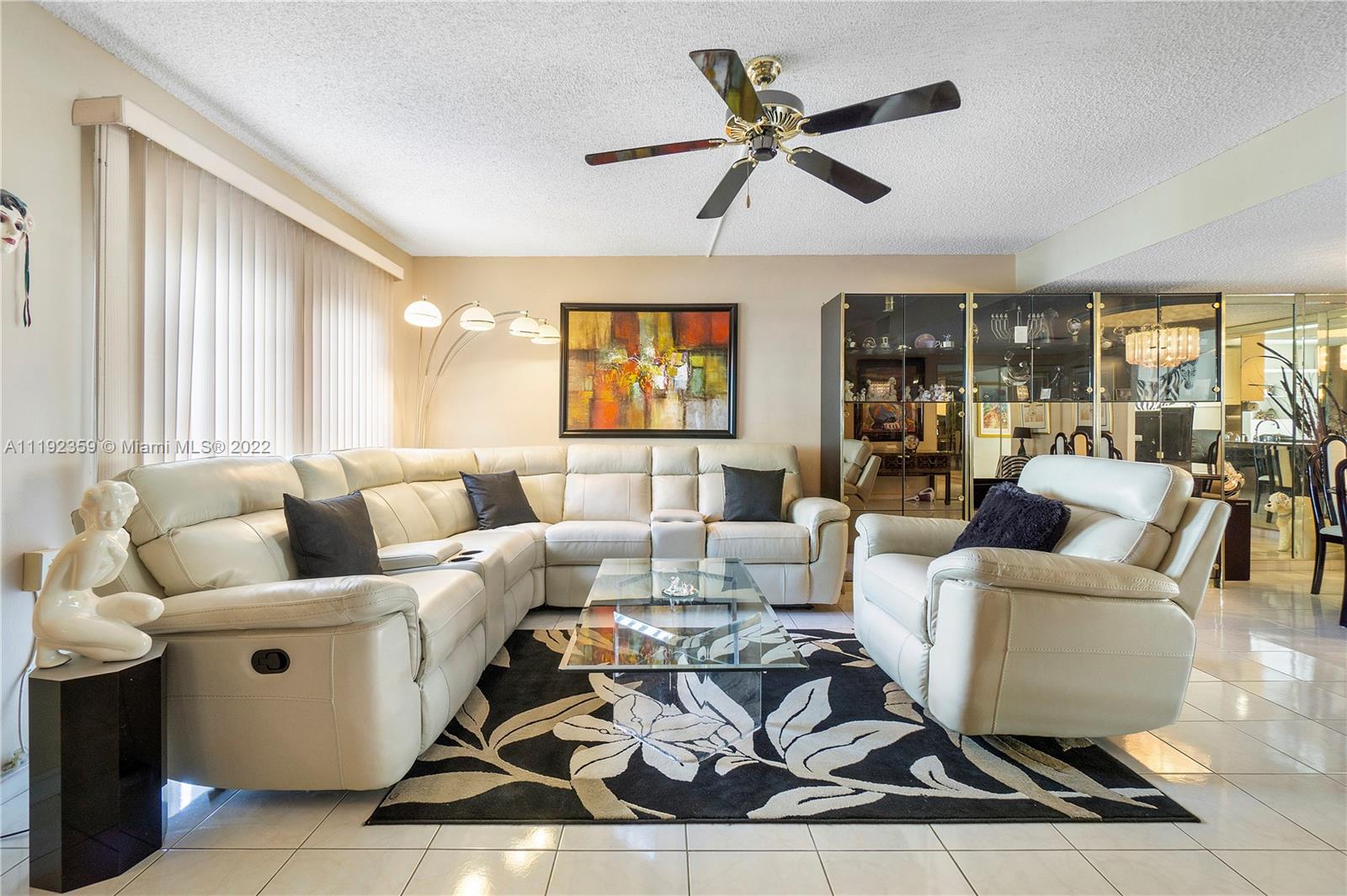 814 NE 27th Ave, Hallandale Beach, Florida 33009, 2 Bedrooms Bedrooms, ,2 BathroomsBathrooms,Residential,For Sale,814 NE 27th Ave,A11192359