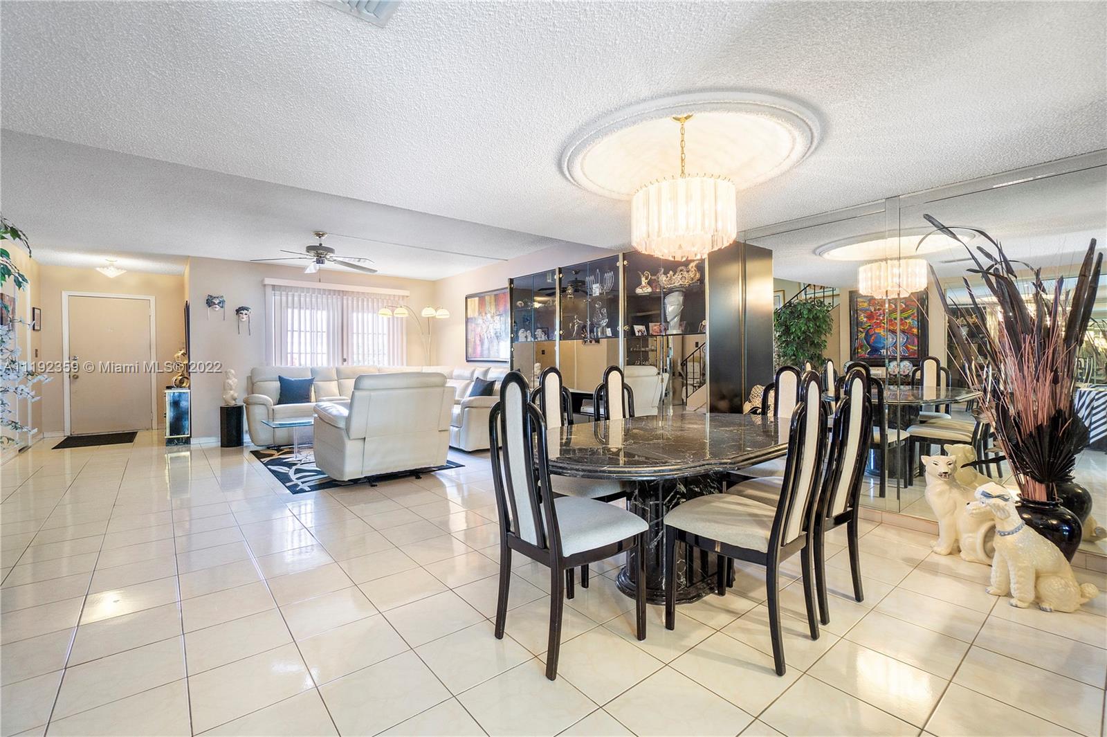 814 NE 27th Ave, Hallandale Beach, Florida 33009, 2 Bedrooms Bedrooms, ,2 BathroomsBathrooms,Residential,For Sale,814 NE 27th Ave,A11192359
