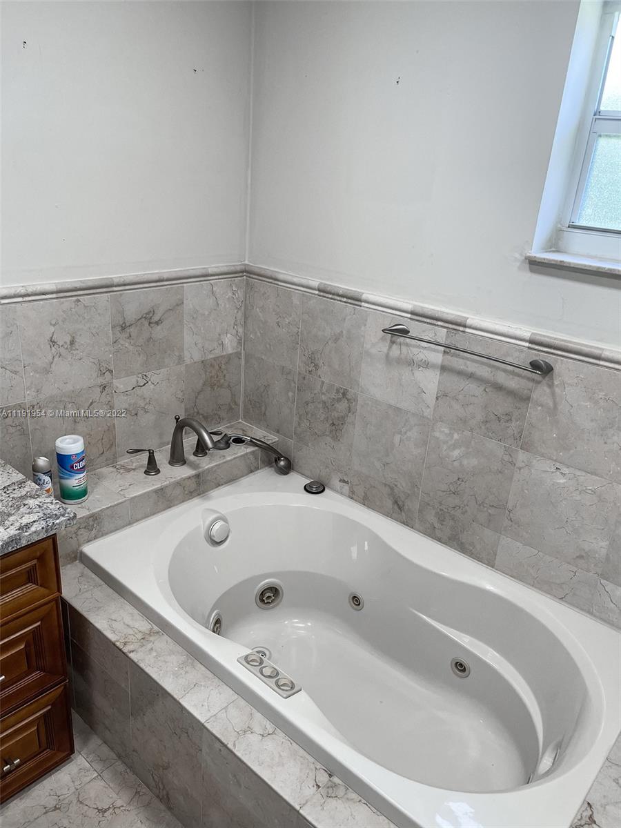 Listing Photo 33