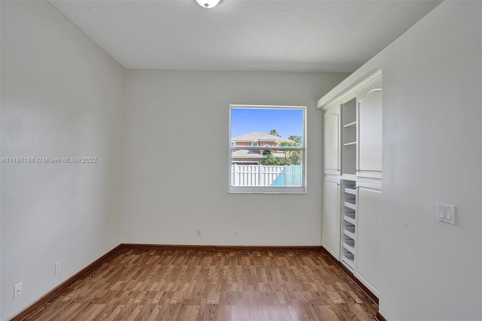 Listing Photo 13