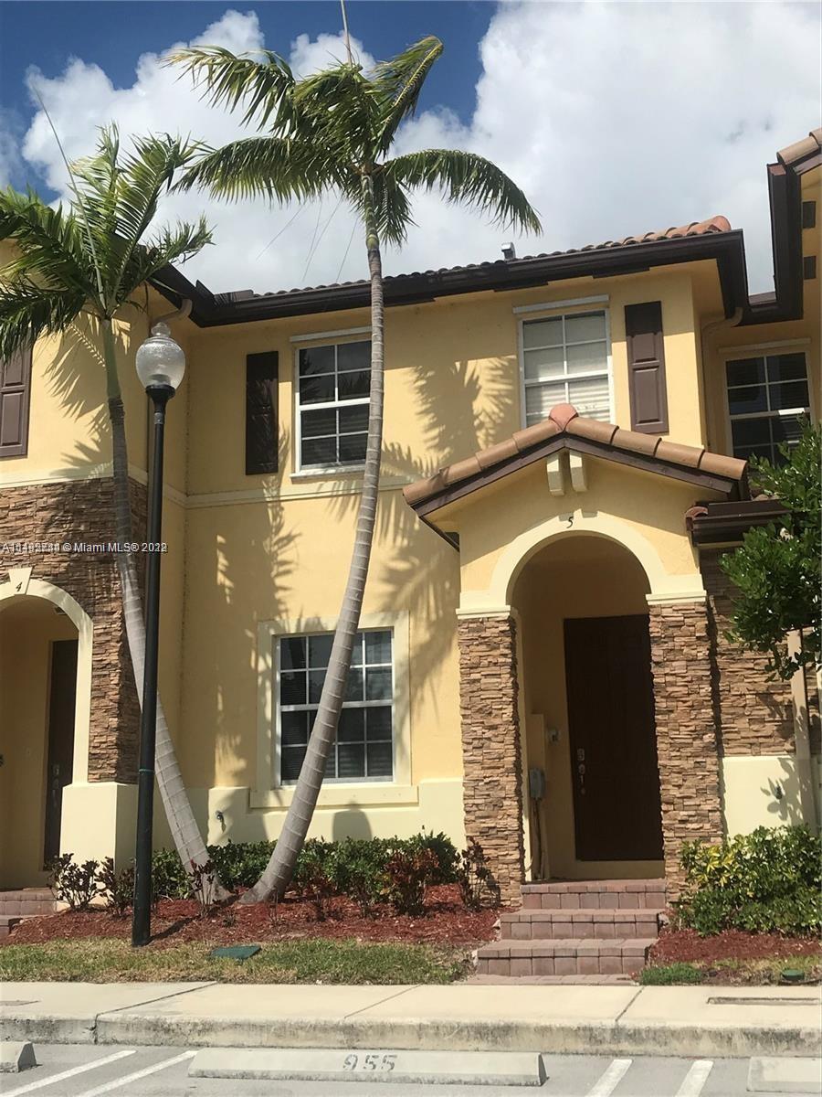 Beautiful townhouse with 2 1/2 bath´s and 2 beds. PROPERTY IS PARTIALLY FURNISHED, but owner can empty all furniture if tenant need. Granite countertop, tile on first floor and carpet on second floor. Tenant must maintain rear patio. Tenant must submit Rental application, proof of income (3 last paystubs), credit report, Id´s, police report of all applicants, background check. 3 months of move in required (first month and two security deposit). Tenant must be approved by association before moving date. Water not included. PROPERTY IT´S AVAILABLE AND CAN BE VISITED AFTER MAY 7,2022 EASY TO SHOW AND LOCKBOX