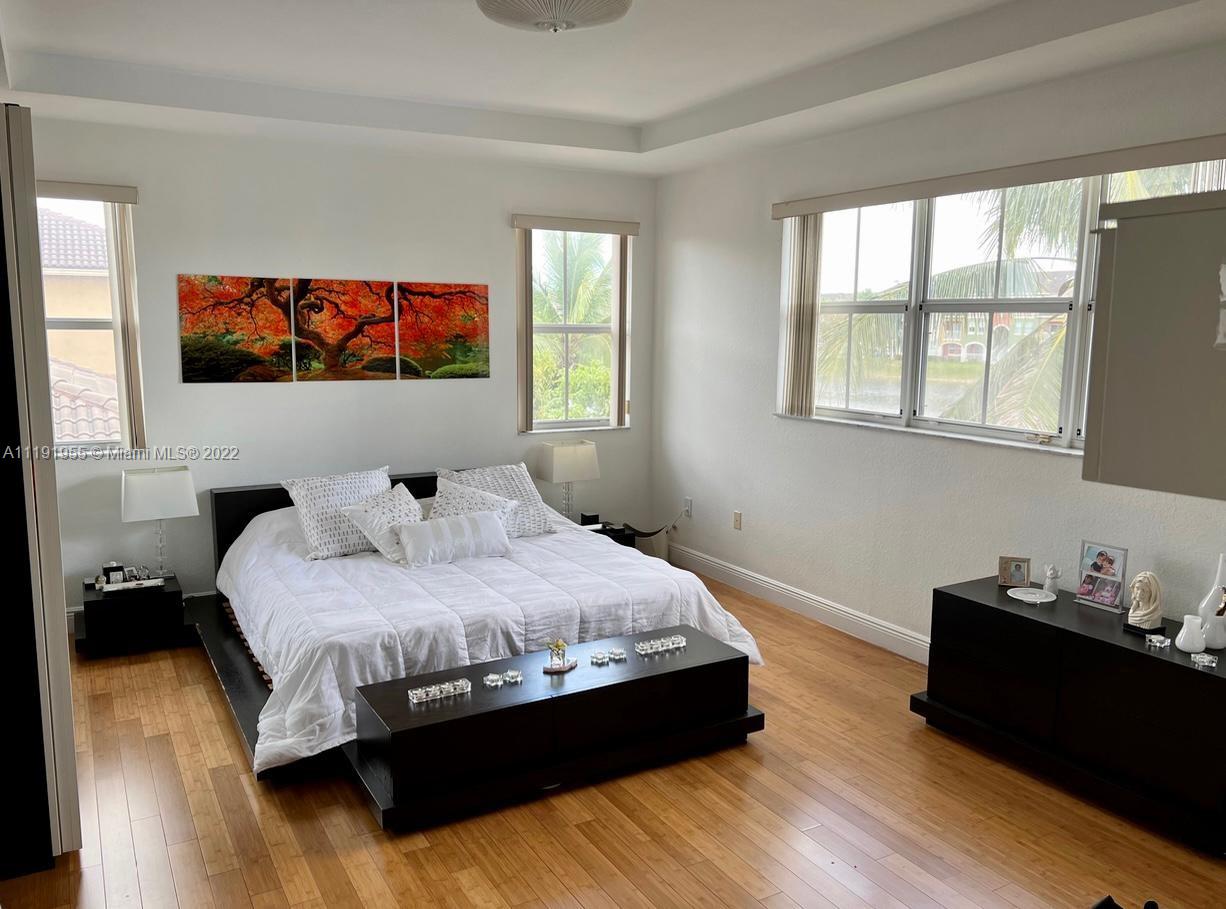 Listing Photo 22