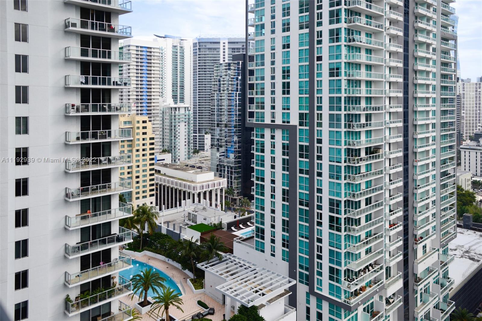 Brickell Flatiron #14