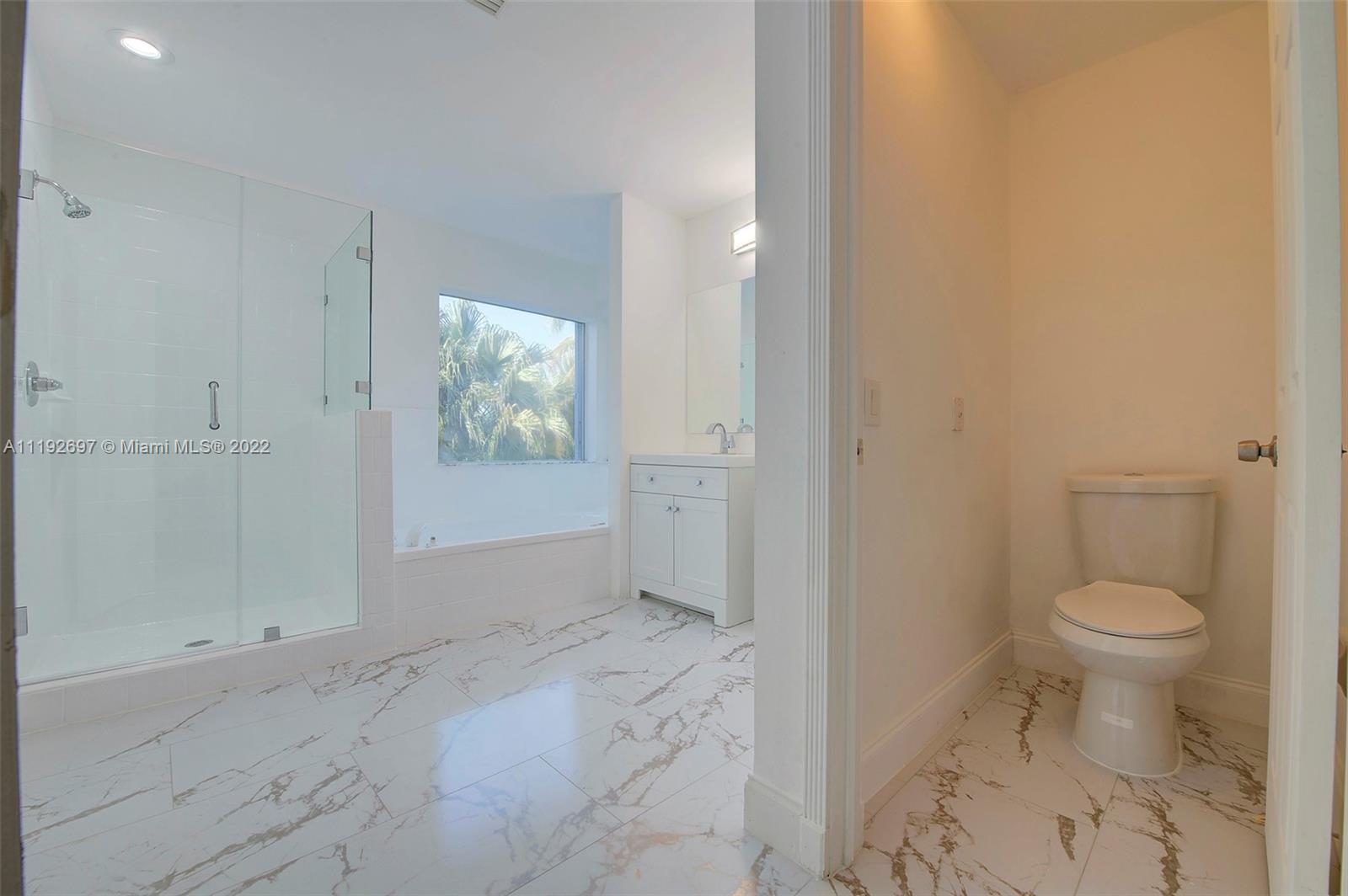 Listing Photo 14