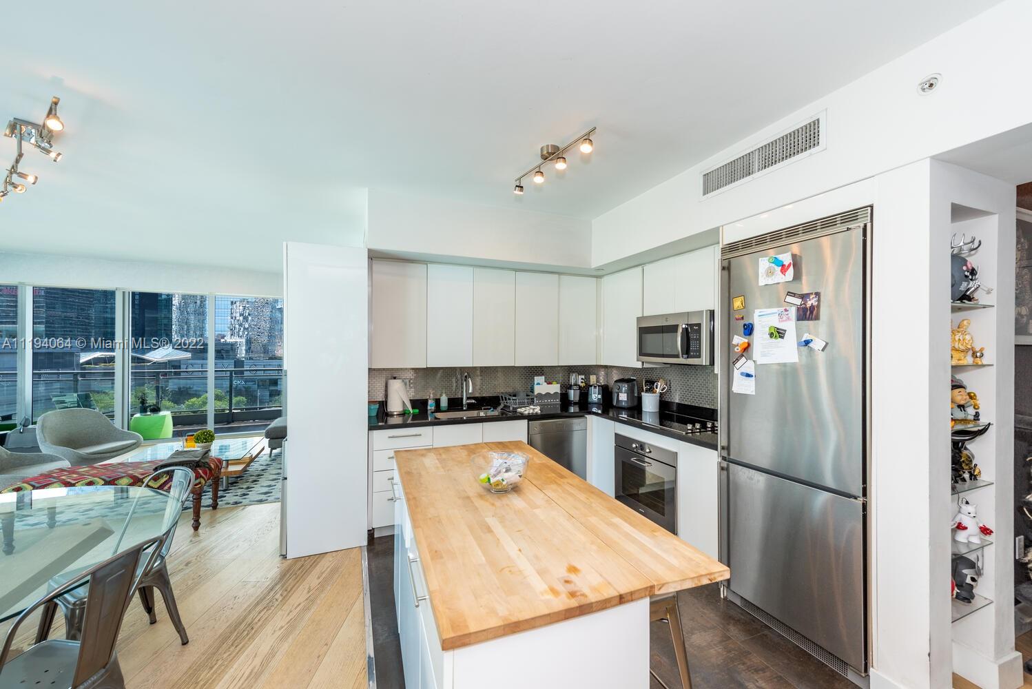 92 SW 3rd St 1201, Miami, Florida 33130, 3 Bedrooms Bedrooms, ,3 BathroomsBathrooms,Residential,For Sale,92 SW 3rd St 1201,A11194064