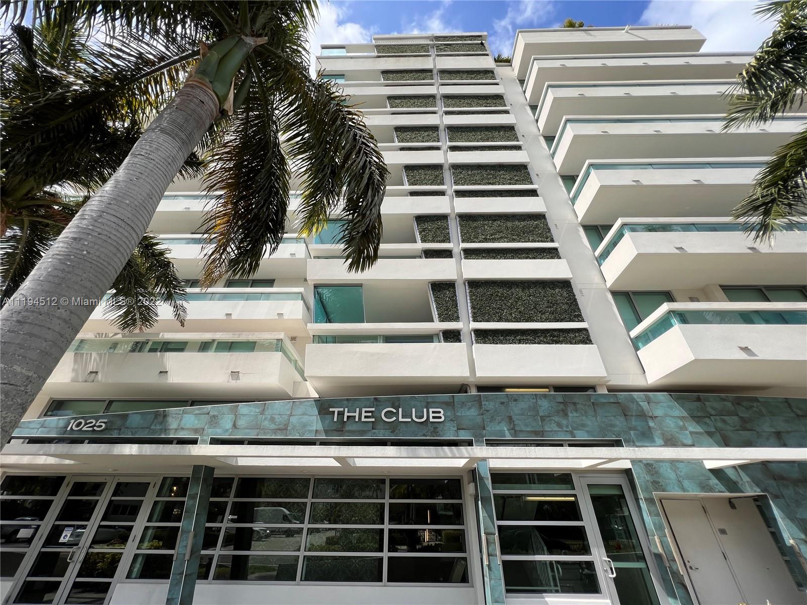 Beautiful 2/2 in the amazing Bay Harbors Islands with nice vies of the Bay and golf course. Like new unit with gorgeous upper level pool, overlooking all of Miami, gym and modern lobby. Look no further! Leased through October 2022.