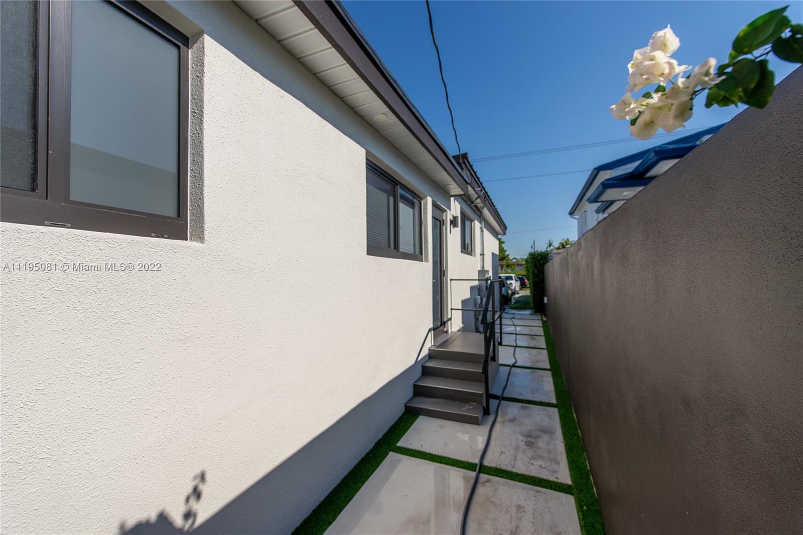 3360 SW 7th St, Miami, Florida 33135, ,Residentialincome,For Sale,3360 SW 7th St,A11195081
