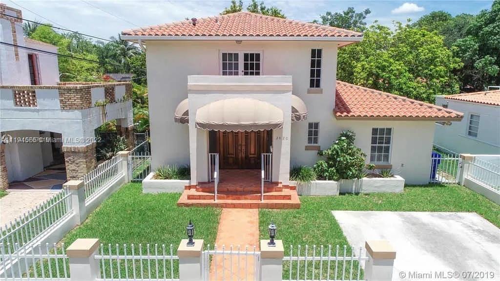2820 SW 7th Ave  For Sale A11194566, FL