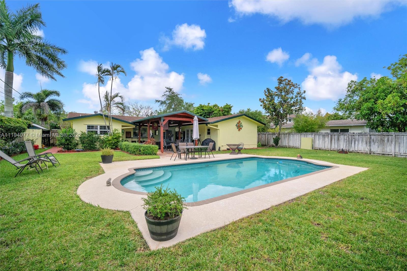 Listing Photo 32
