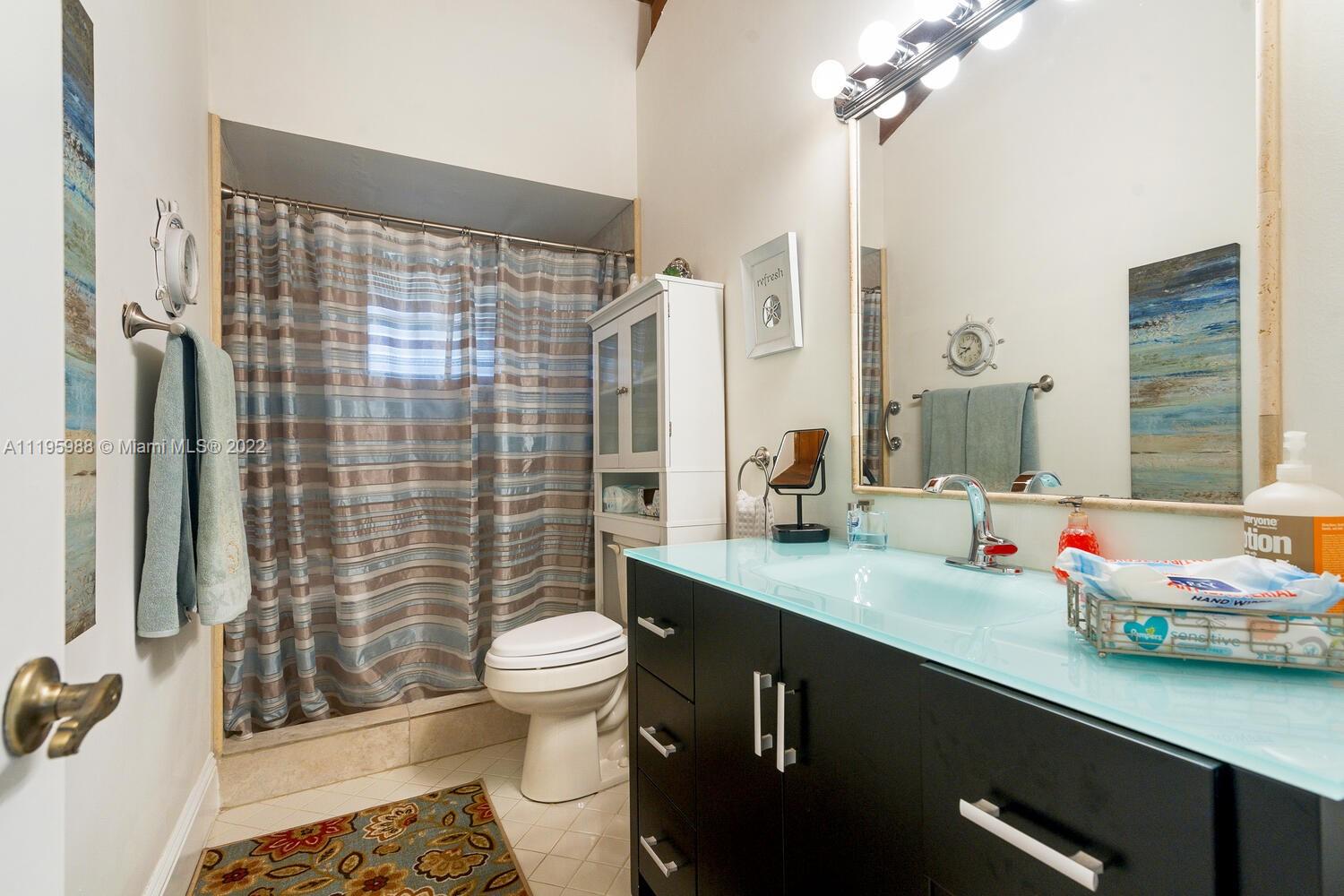 2747 S Parkview Dr 2747, Hallandale Beach, Florida 33009, 3 Bedrooms Bedrooms, ,2 BathroomsBathrooms,Residential,For Sale,2747 S Parkview Dr 2747,A11195988