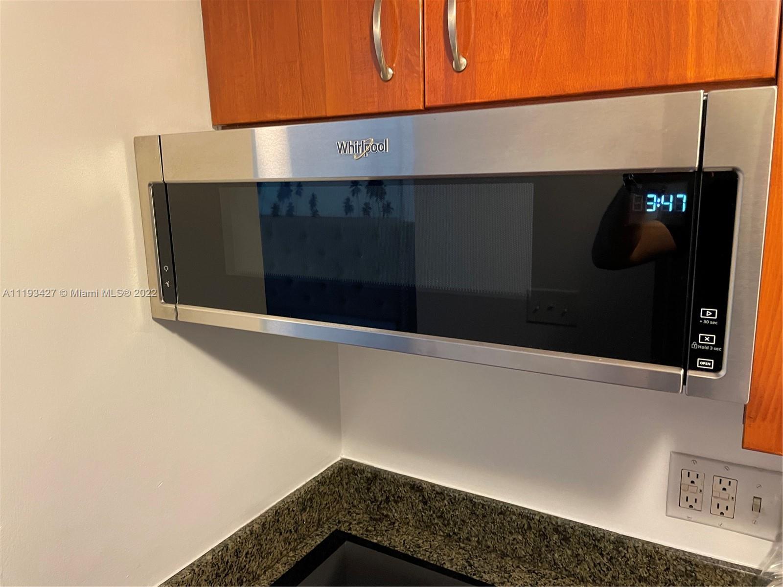 1200 Brickell Bay Dr 2510, Miami, Florida 33131, ,1 BathroomBathrooms,Residential,For Sale,1200 Brickell Bay Dr 2510,A11193427