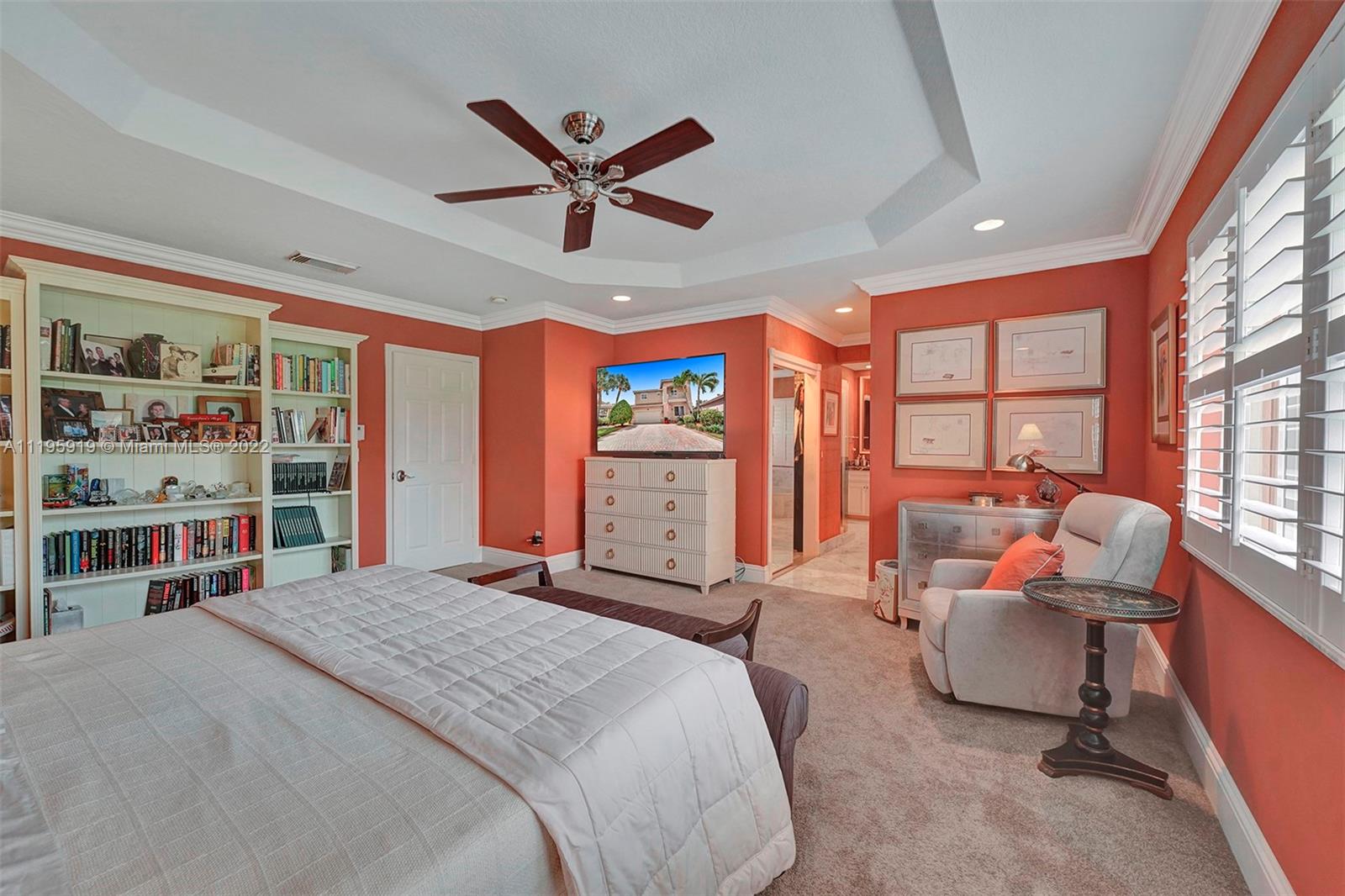 Listing Photo 12