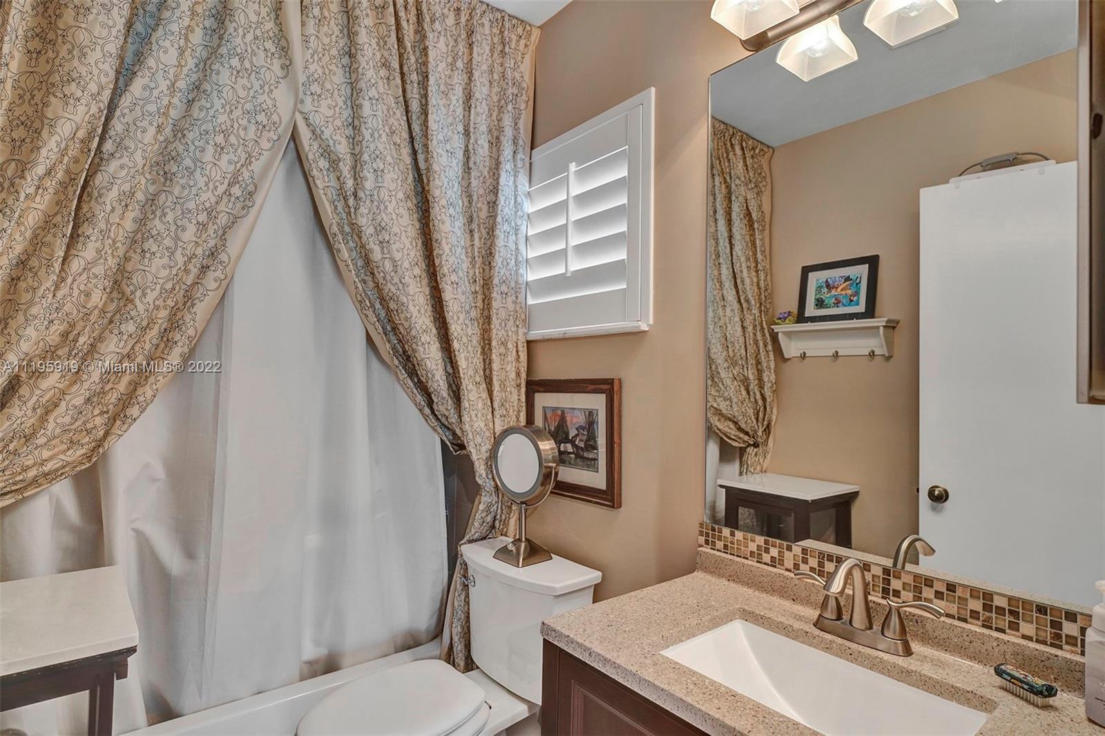 Listing Photo 18
