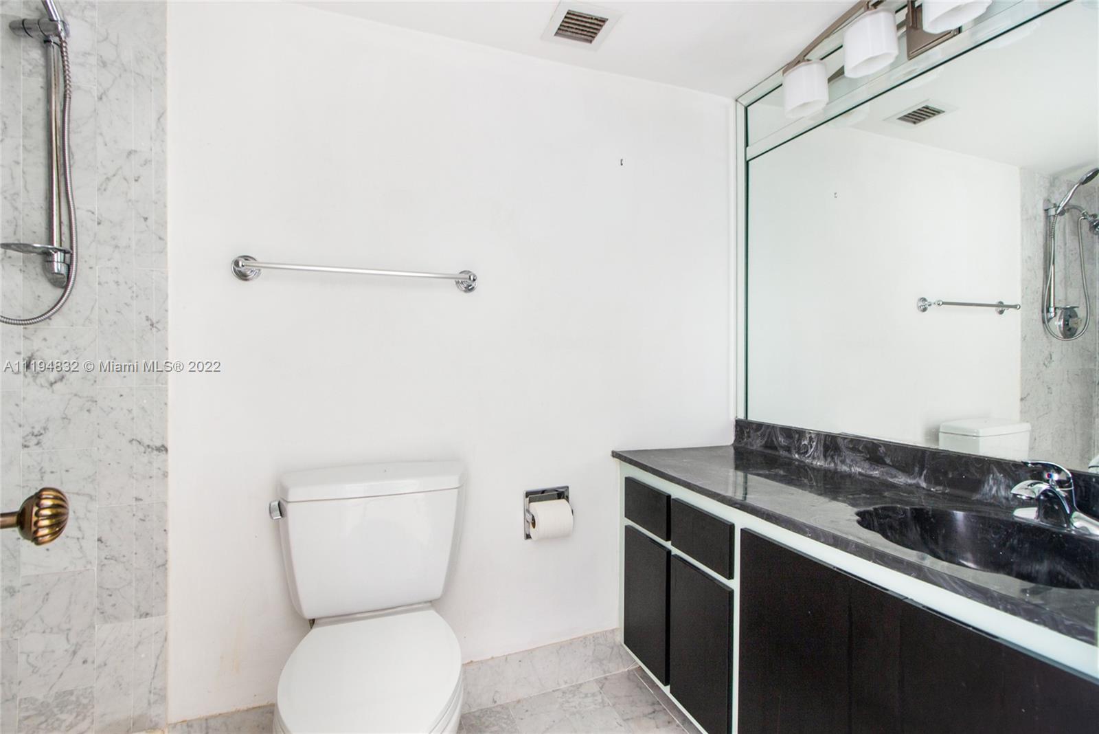 1420 Brickell Bay Dr 1206D, Miami, Florida 33131, 2 Bedrooms Bedrooms, ,2 BathroomsBathrooms,Residential,For Sale,1420 Brickell Bay Dr 1206D,A11194832