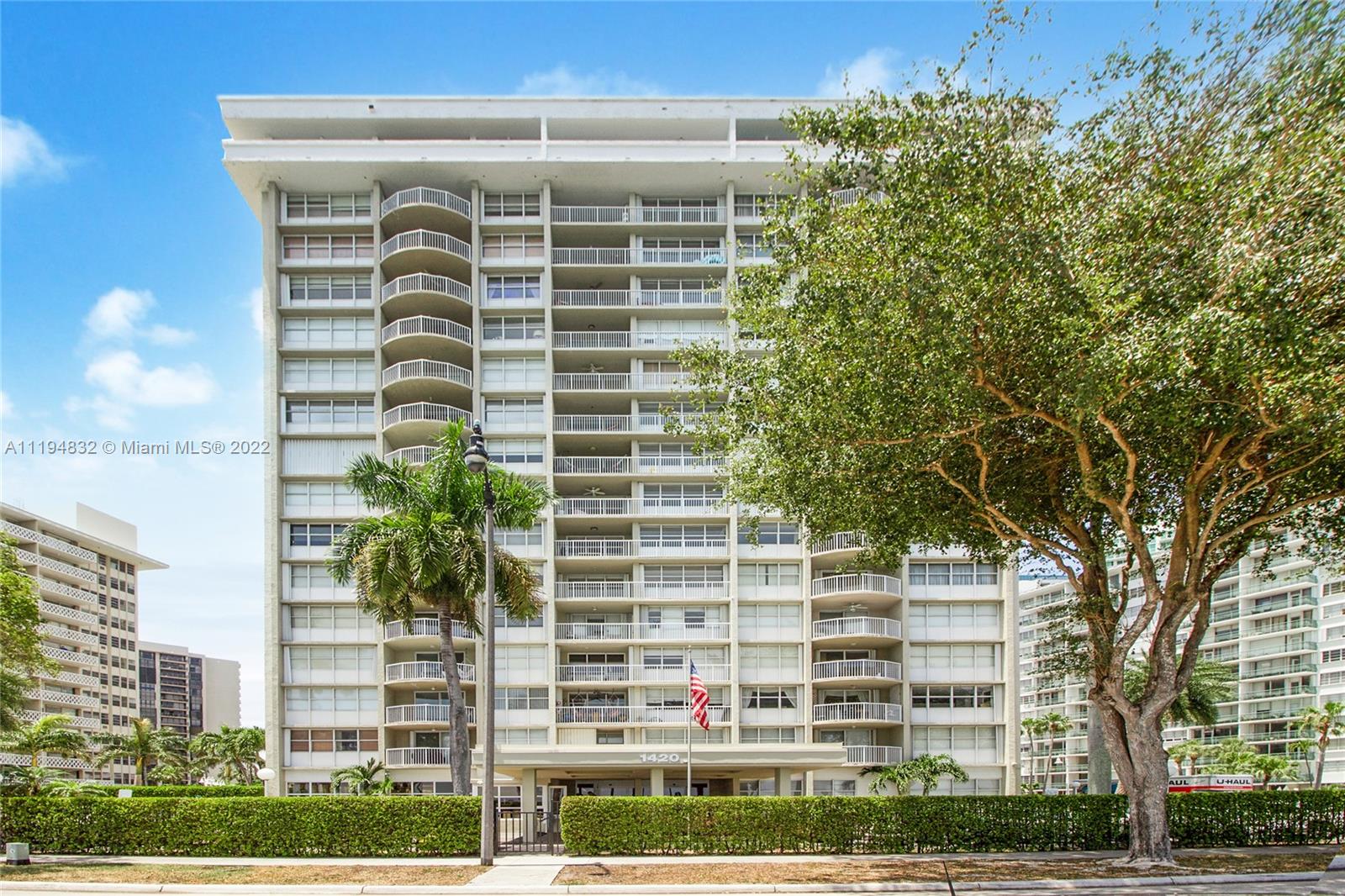 1420 Brickell Bay Dr 1206D, Miami, Florida 33131, 2 Bedrooms Bedrooms, ,2 BathroomsBathrooms,Residential,For Sale,1420 Brickell Bay Dr 1206D,A11194832