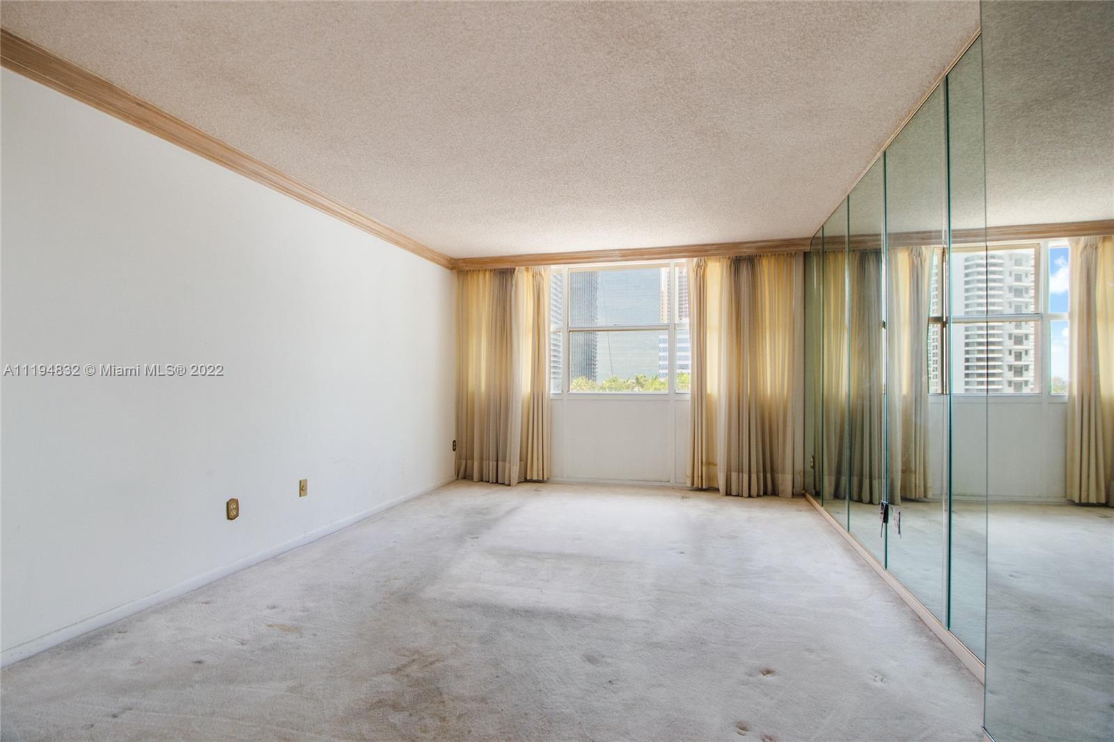 1420 Brickell Bay Dr 1206D, Miami, Florida 33131, 2 Bedrooms Bedrooms, ,2 BathroomsBathrooms,Residential,For Sale,1420 Brickell Bay Dr 1206D,A11194832