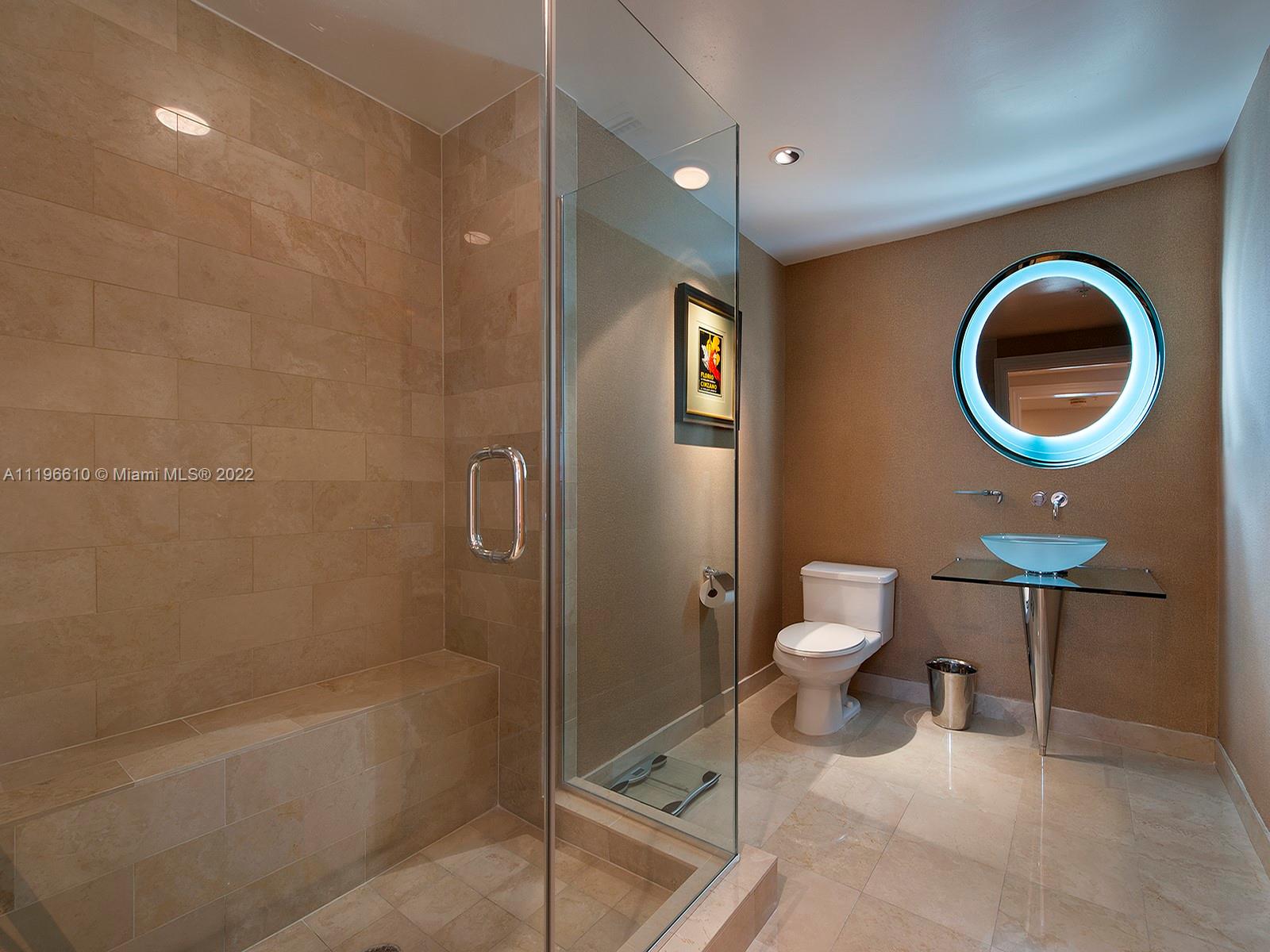 1500 Ocean Dr 704, Miami Beach, Florida 33139, 2 Bedrooms Bedrooms, ,3 BathroomsBathrooms,Residentiallease,For Rent,1500 Ocean Dr 704,A11196610