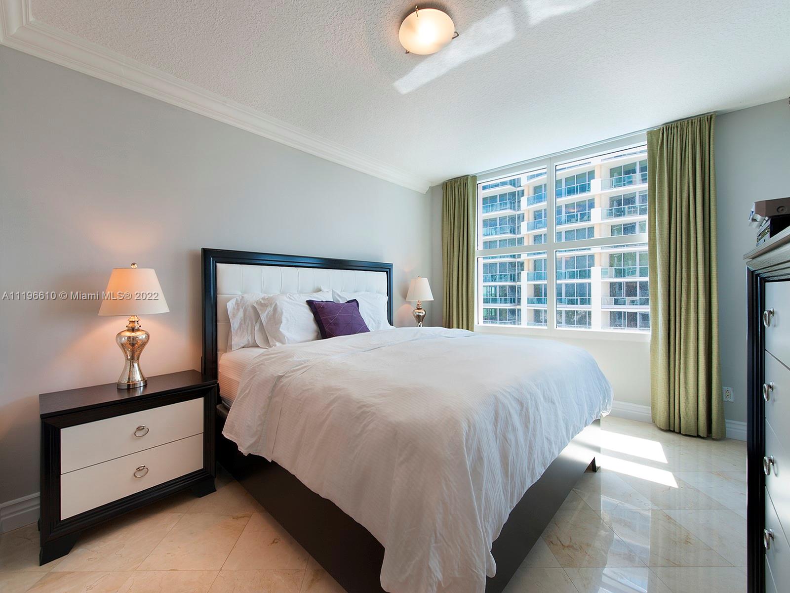 1500 Ocean Dr 704, Miami Beach, Florida 33139, 2 Bedrooms Bedrooms, ,3 BathroomsBathrooms,Residentiallease,For Rent,1500 Ocean Dr 704,A11196610