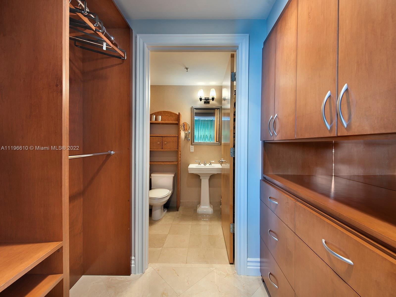 1500 Ocean Dr 704, Miami Beach, Florida 33139, 2 Bedrooms Bedrooms, ,3 BathroomsBathrooms,Residentiallease,For Rent,1500 Ocean Dr 704,A11196610