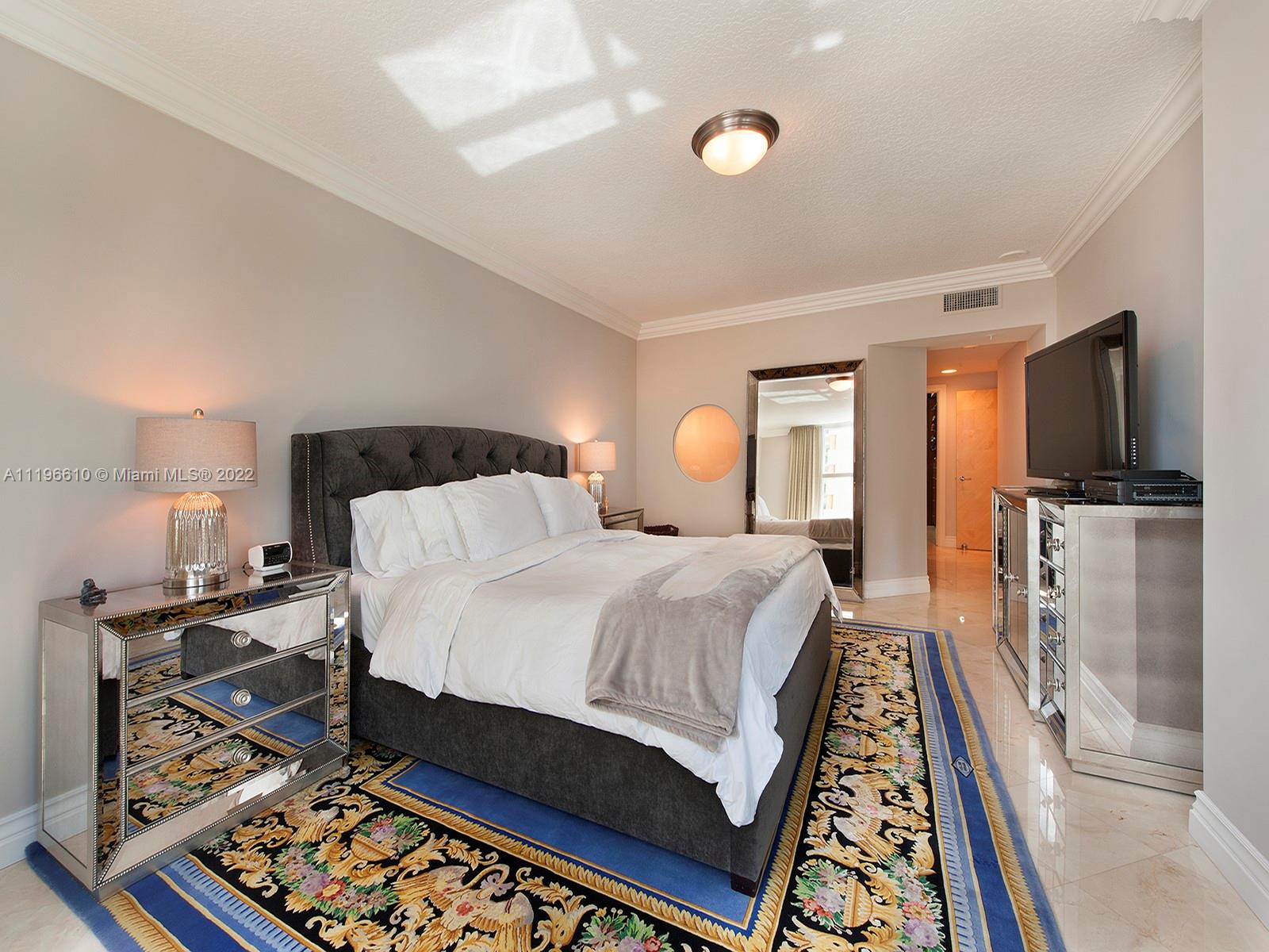 1500 Ocean Dr 704, Miami Beach, Florida 33139, 2 Bedrooms Bedrooms, ,3 BathroomsBathrooms,Residentiallease,For Rent,1500 Ocean Dr 704,A11196610
