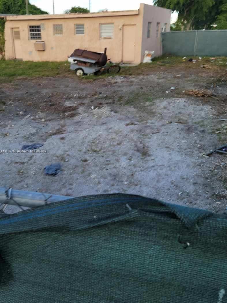 Hollywood FL Homes With A Pool