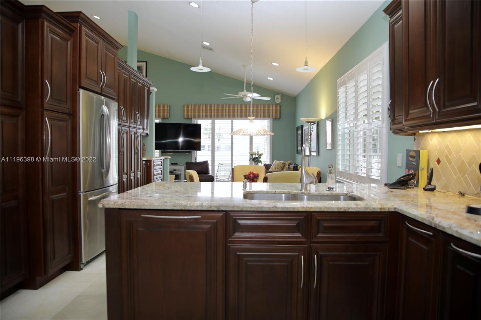 Listing Photo 15