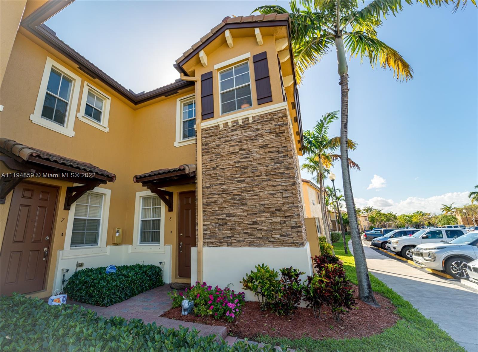 9207 SW 227th St #8, Cutler Bay, FL 33190