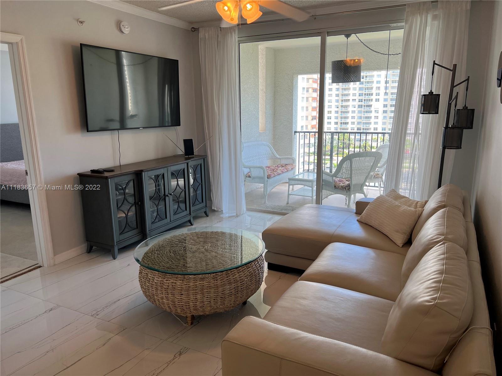 17150 N Bay Rd 2810, Sunny Isles Beach, Florida 33160, 2 Bedrooms Bedrooms, ,2 BathroomsBathrooms,Residentiallease,For Rent,17150 N Bay Rd 2810,A11183657
