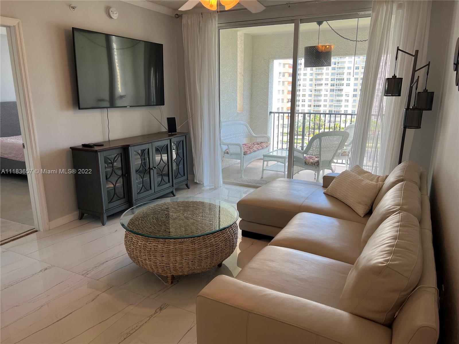 17150 N Bay Rd 2810, Sunny Isles Beach, Florida 33160, 2 Bedrooms Bedrooms, ,2 BathroomsBathrooms,Residentiallease,For Rent,17150 N Bay Rd 2810,A11183657