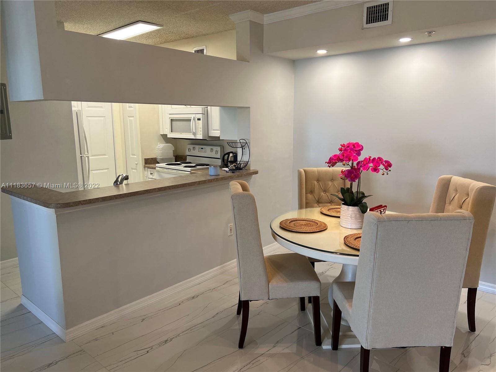 17150 N Bay Rd 2810, Sunny Isles Beach, Florida 33160, 2 Bedrooms Bedrooms, ,2 BathroomsBathrooms,Residentiallease,For Rent,17150 N Bay Rd 2810,A11183657