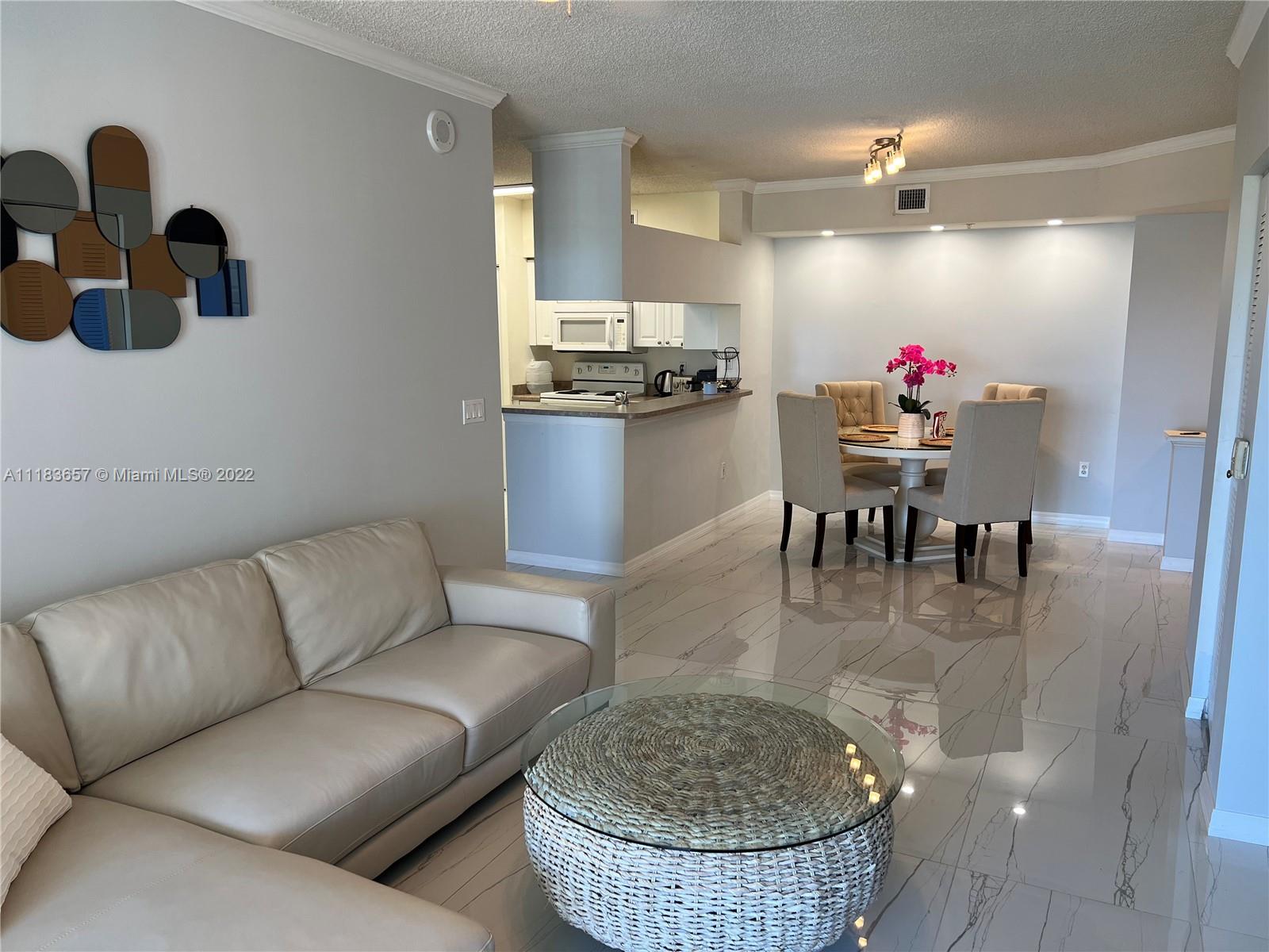 17150 N Bay Rd 2810, Sunny Isles Beach, Florida 33160, 2 Bedrooms Bedrooms, ,2 BathroomsBathrooms,Residentiallease,For Rent,17150 N Bay Rd 2810,A11183657