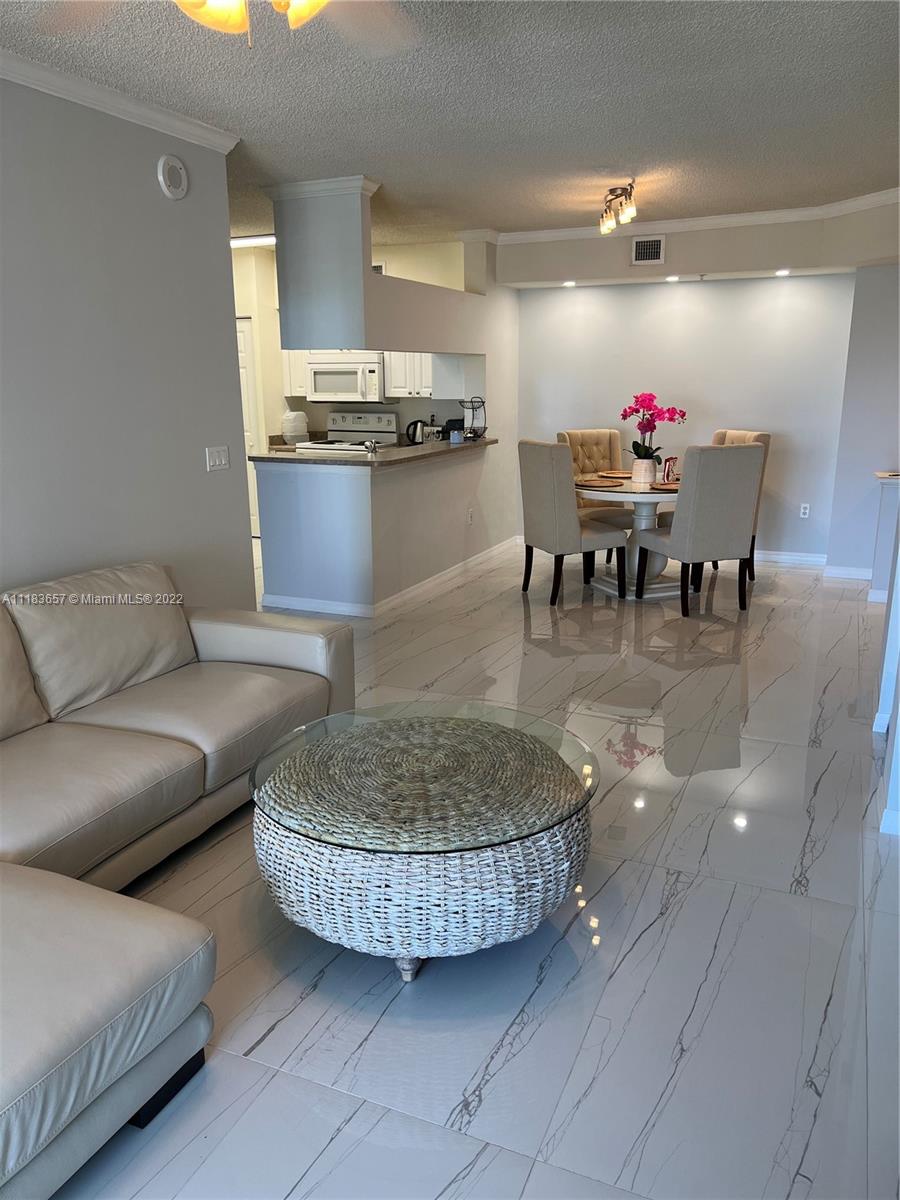 17150 N Bay Rd 2810, Sunny Isles Beach, Florida 33160, 2 Bedrooms Bedrooms, ,2 BathroomsBathrooms,Residentiallease,For Rent,17150 N Bay Rd 2810,A11183657