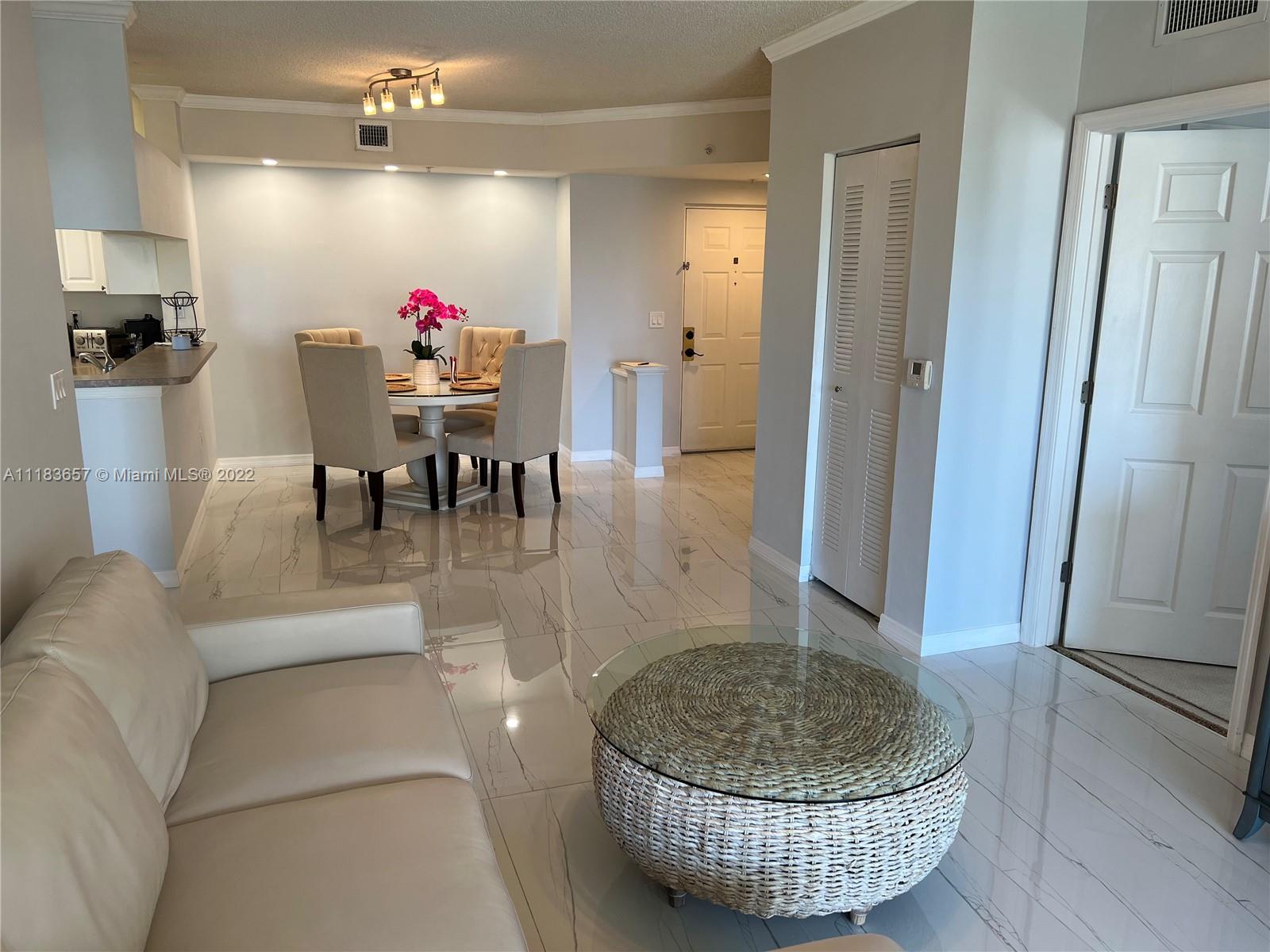 17150 N Bay Rd 2810, Sunny Isles Beach, Florida 33160, 2 Bedrooms Bedrooms, ,2 BathroomsBathrooms,Residentiallease,For Rent,17150 N Bay Rd 2810,A11183657