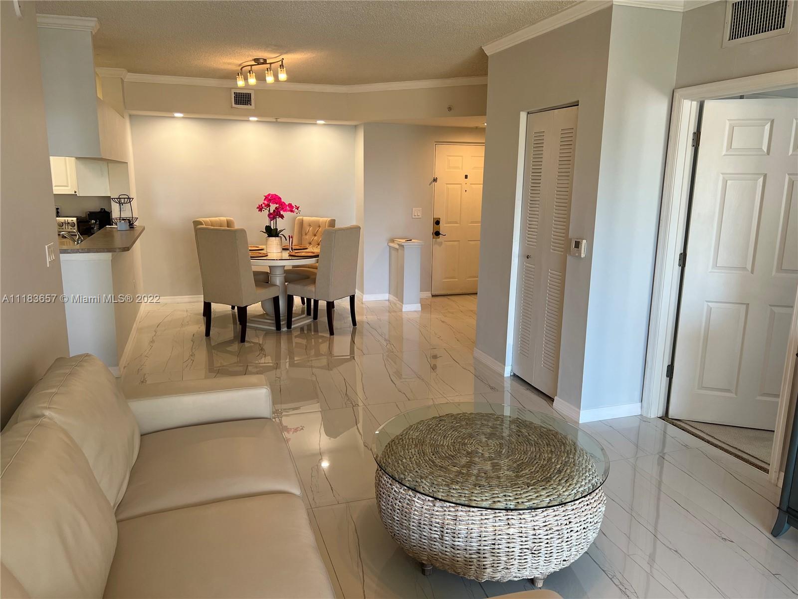 17150 N Bay Rd 2810, Sunny Isles Beach, Florida 33160, 2 Bedrooms Bedrooms, ,2 BathroomsBathrooms,Residentiallease,For Rent,17150 N Bay Rd 2810,A11183657