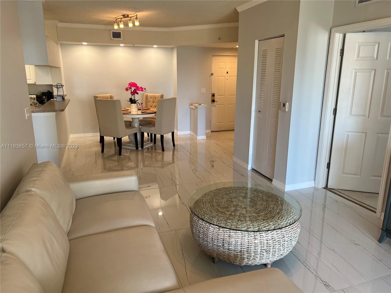 17150 N Bay Rd 2810, Sunny Isles Beach, Florida 33160, 2 Bedrooms Bedrooms, ,2 BathroomsBathrooms,Residentiallease,For Rent,17150 N Bay Rd 2810,A11183657