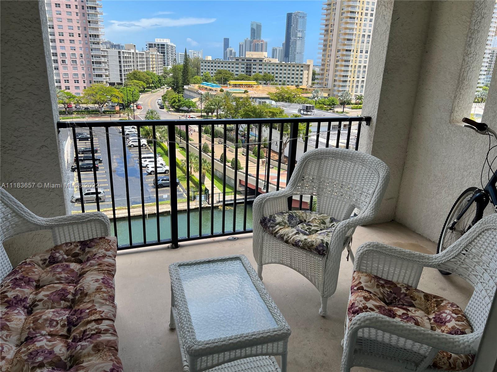 17150 N Bay Rd 2810, Sunny Isles Beach, Florida 33160, 2 Bedrooms Bedrooms, ,2 BathroomsBathrooms,Residentiallease,For Rent,17150 N Bay Rd 2810,A11183657