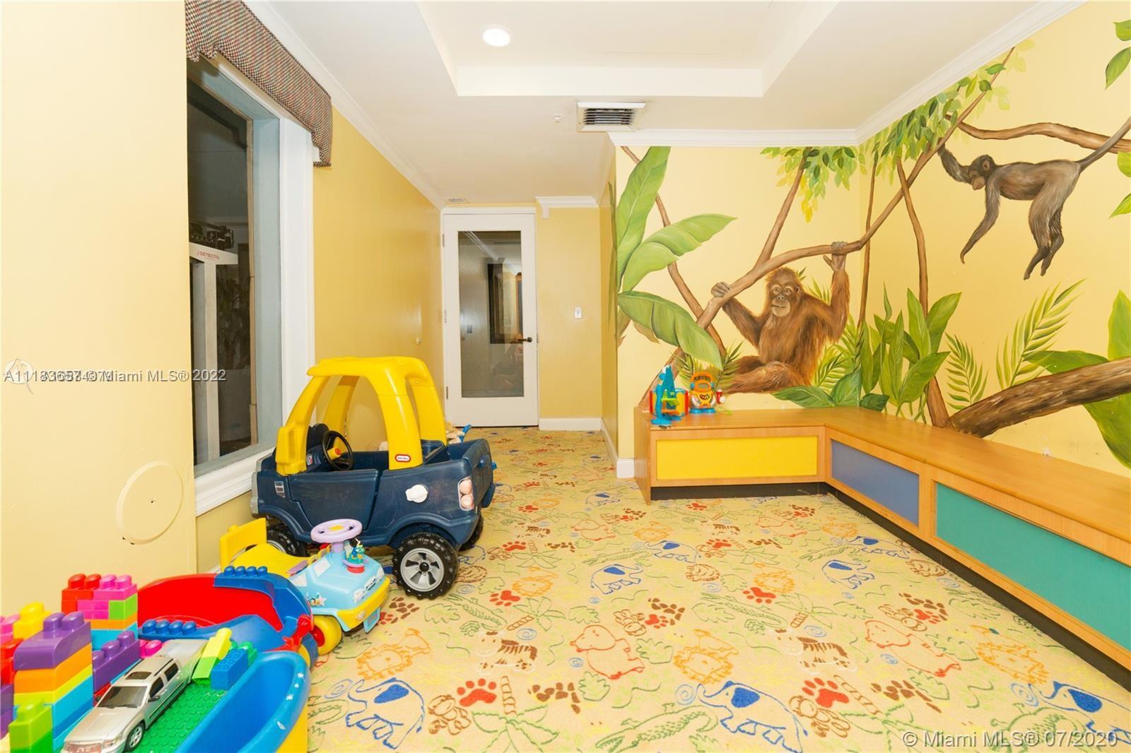 17150 N Bay Rd 2810, Sunny Isles Beach, Florida 33160, 2 Bedrooms Bedrooms, ,2 BathroomsBathrooms,Residentiallease,For Rent,17150 N Bay Rd 2810,A11183657