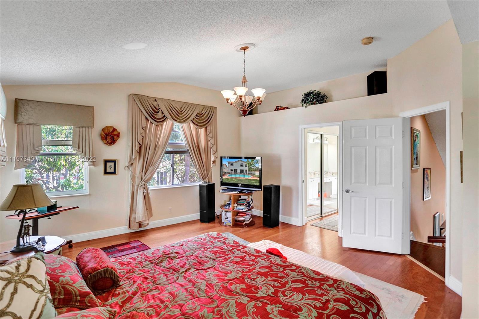 Listing Photo 41