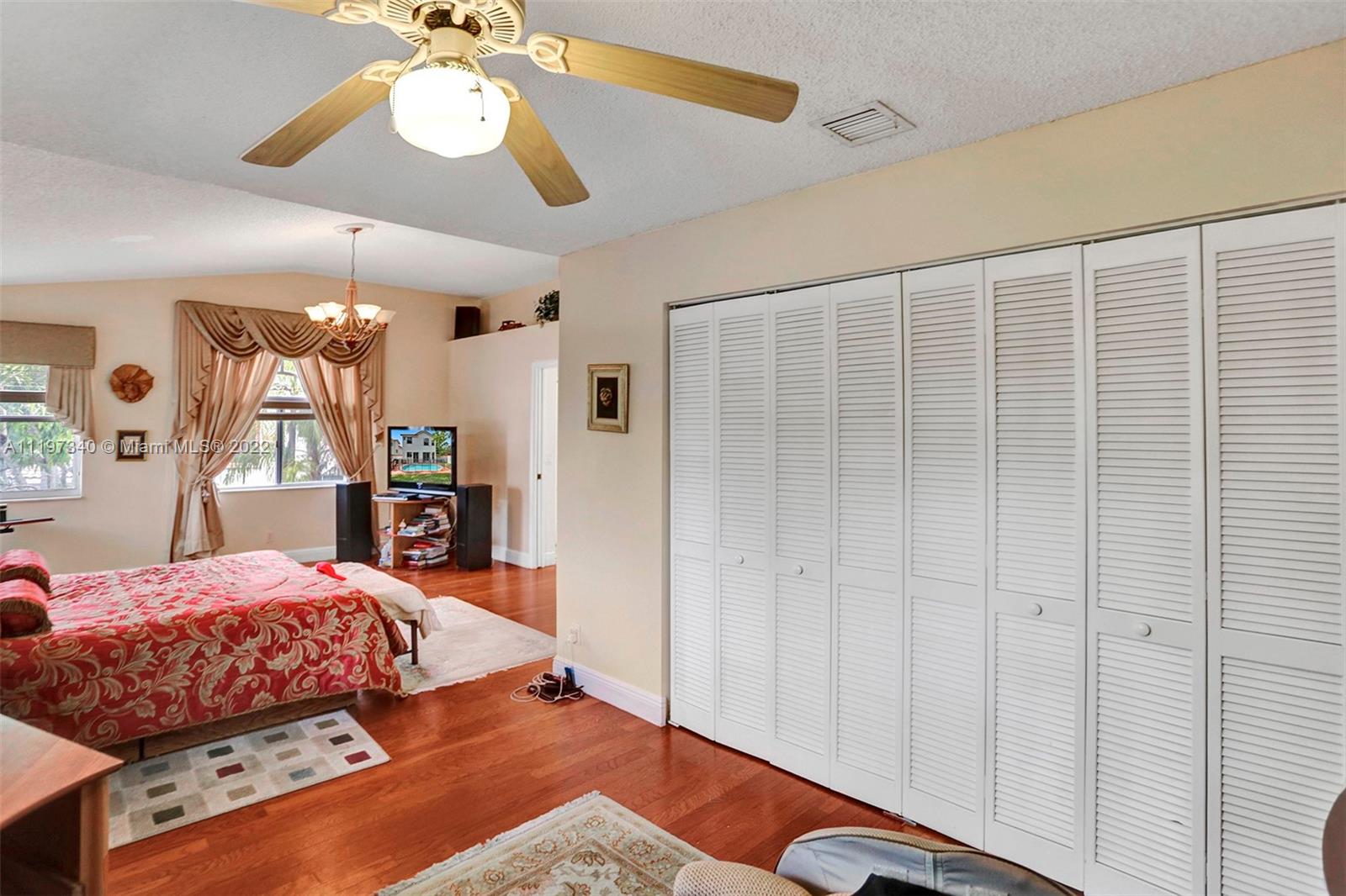 Listing Photo 44
