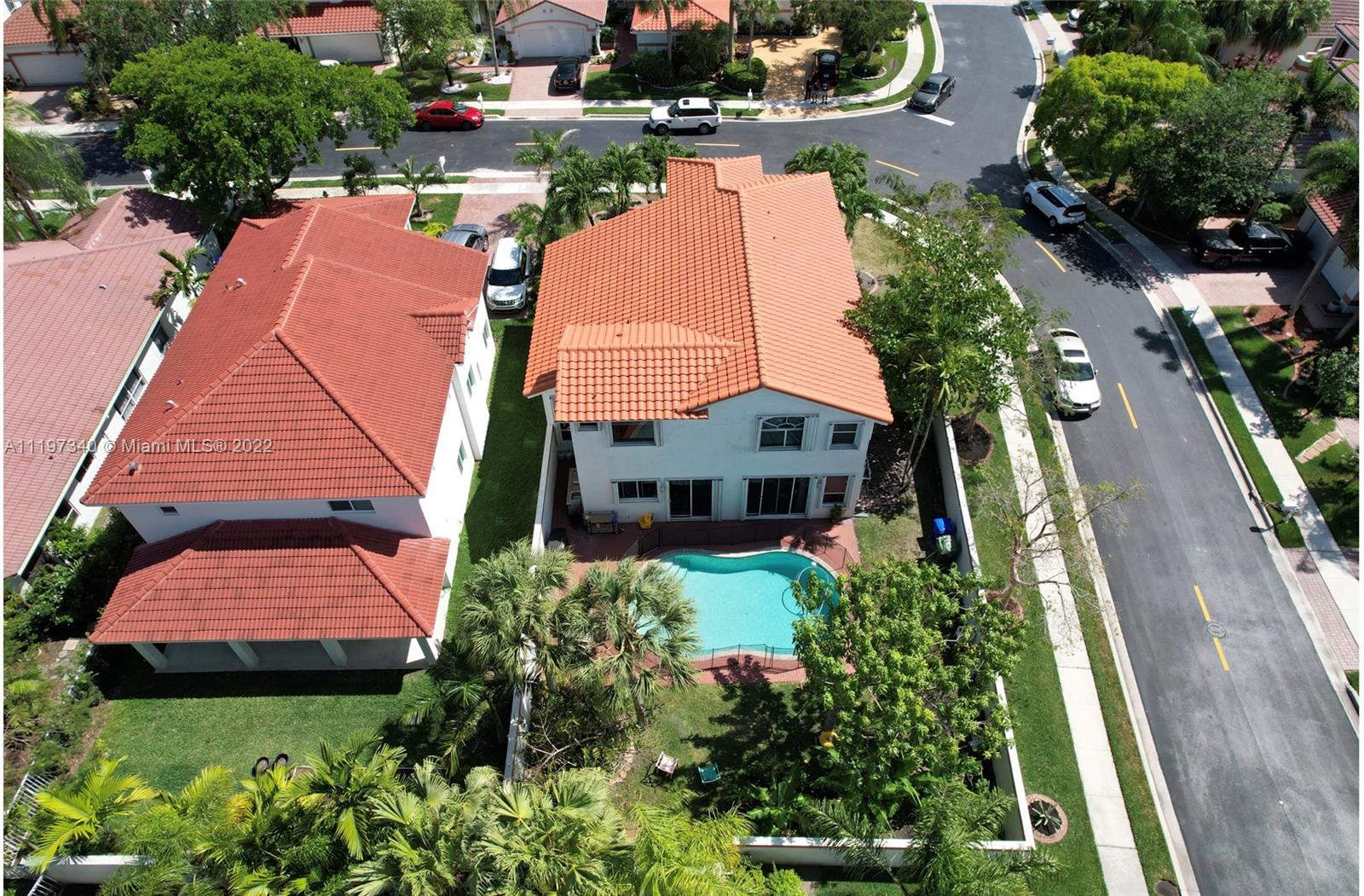 Listing Photo 8