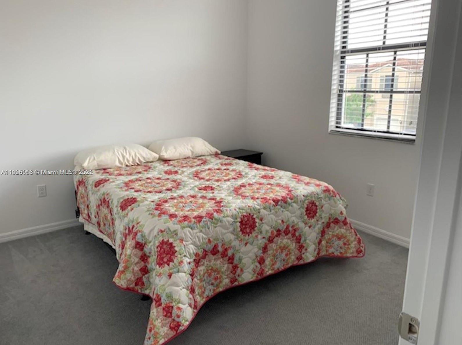 Listing Photo 24