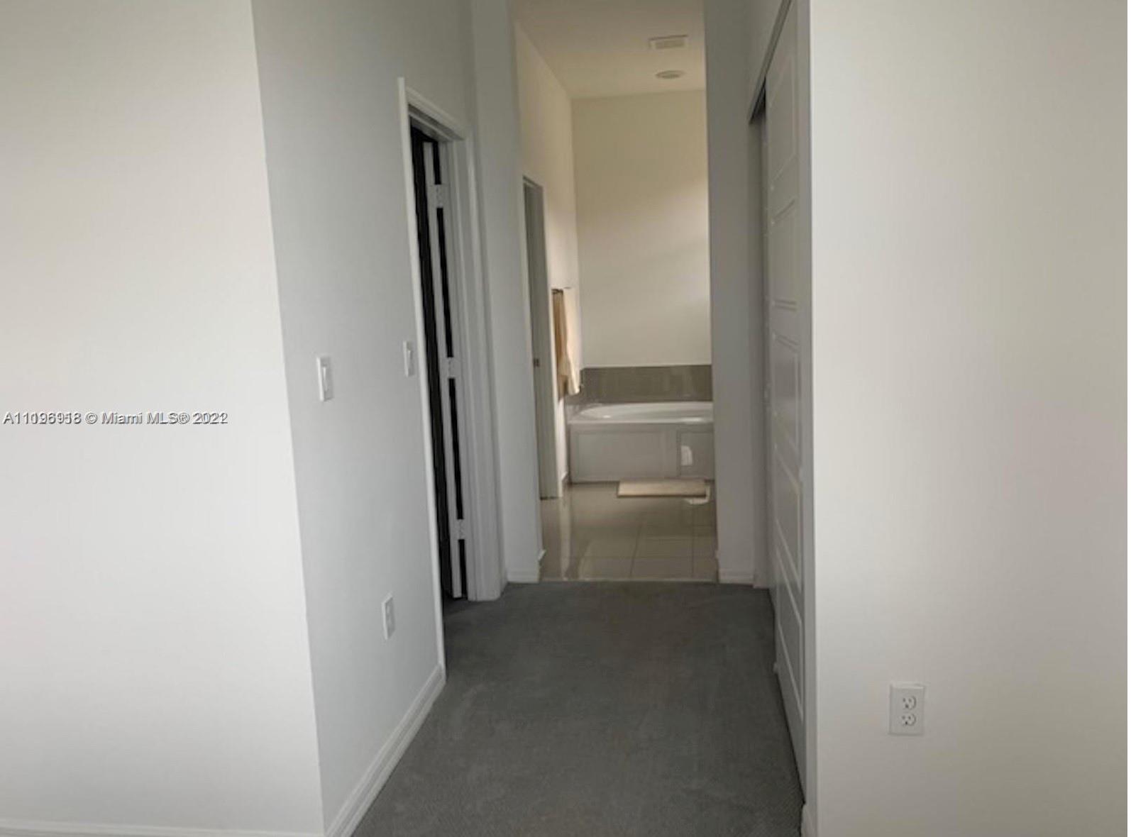 Listing Photo 29