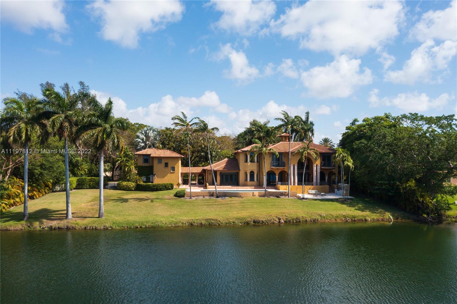 Hammock Lakes SingleFamily Homes for Sale, Coral Gables, Florida